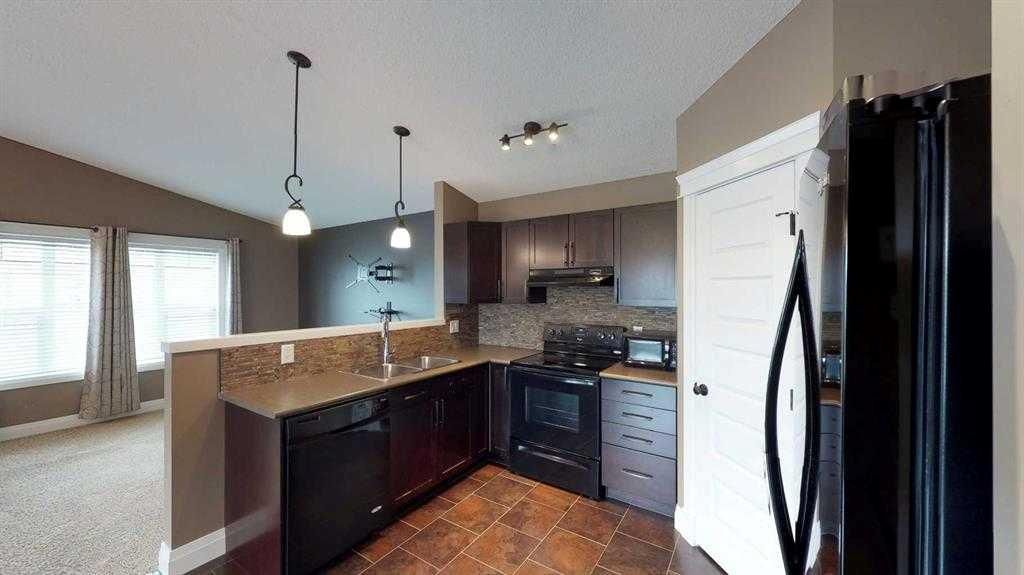 A &amp; B, 9302 100 Avenue  - Photo 9