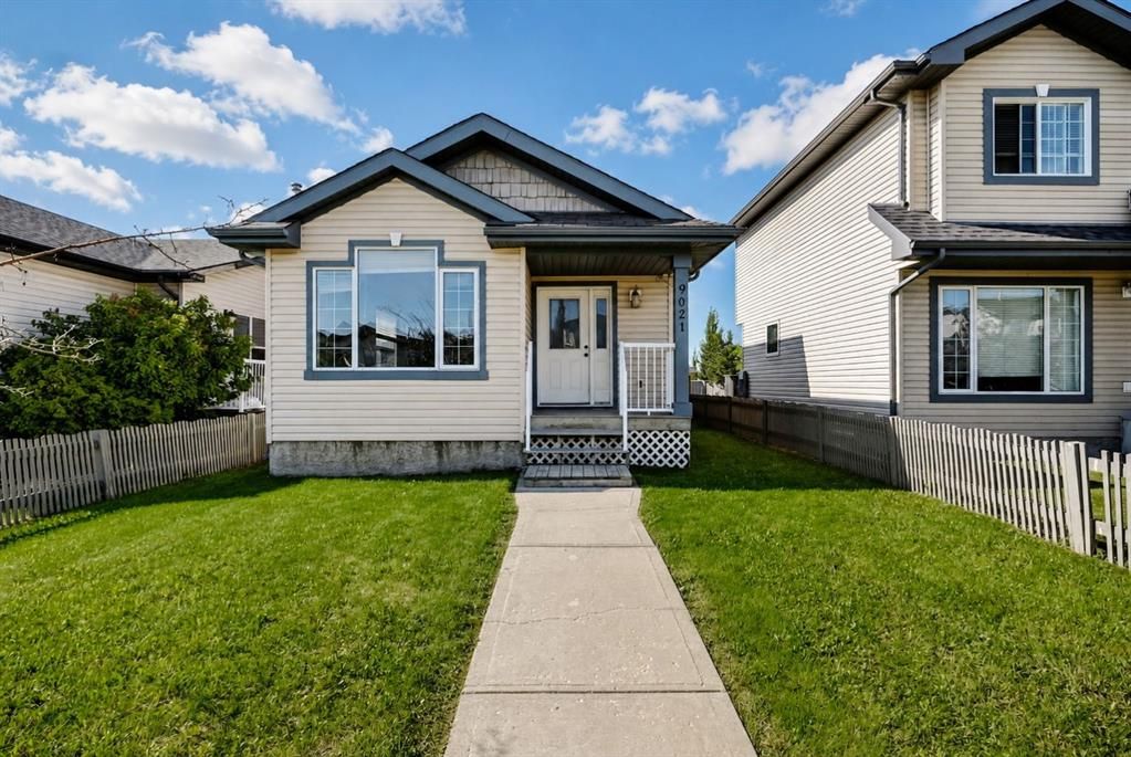 9021 95 Avenue  - Photo 2