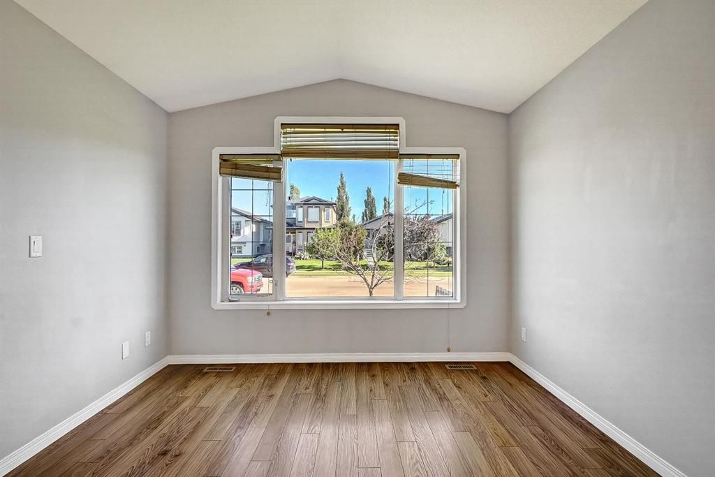 9021 95 Avenue  - Photo 3