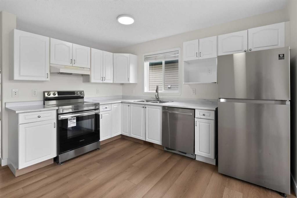 9222 115 Avenue  - Photo 9