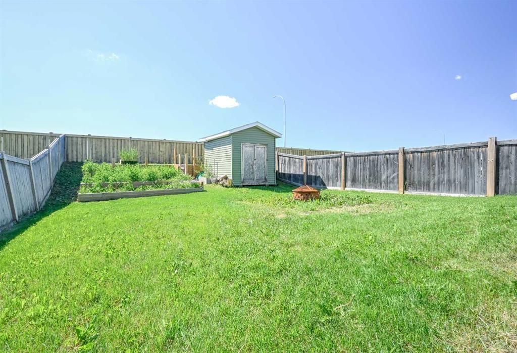 7018 90 Street  - Photo 22