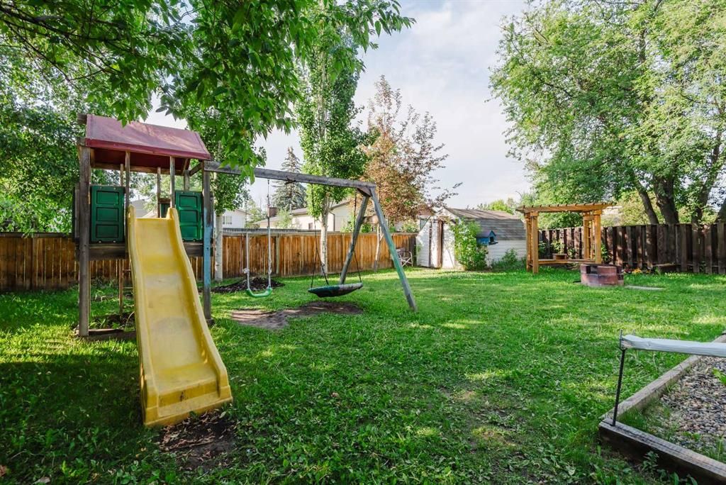 9410 70 Avenue  - Photo 30