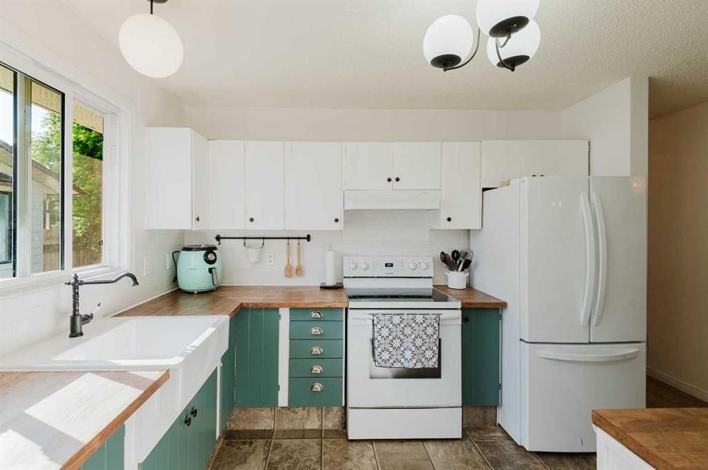 9410 70 Avenue  - Photo 6