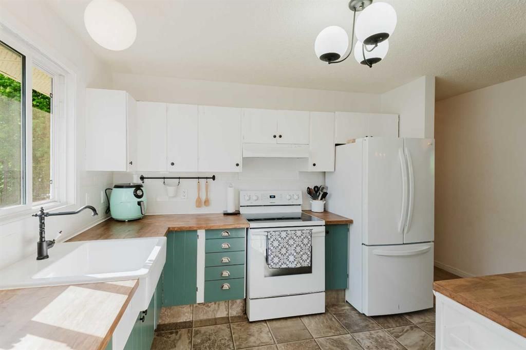 9410 70 Avenue  - Photo 7