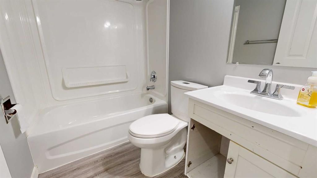 7914 115A Street  - Photo 20