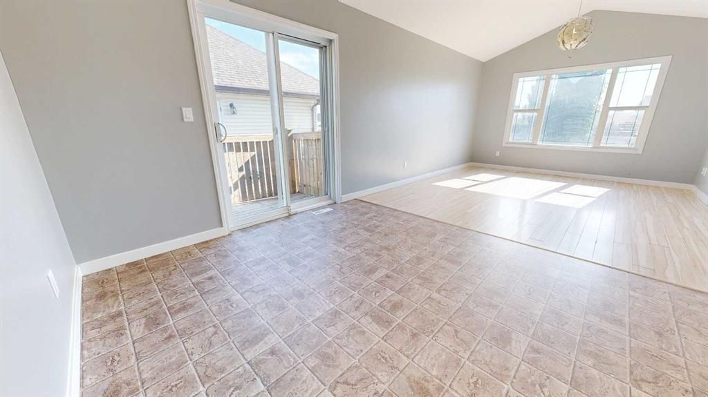 7914 115A Street  - Photo 7
