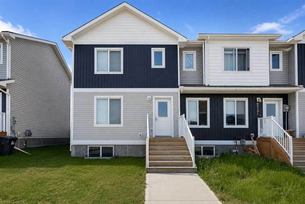 9519D 112 Avenue  - Photo 2