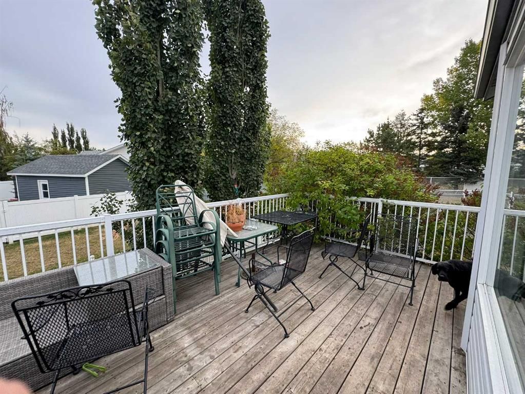 806 Cherry Crescent  - Photo 23
