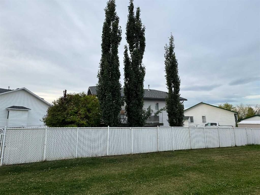 806 Cherry Crescent  - Photo 26