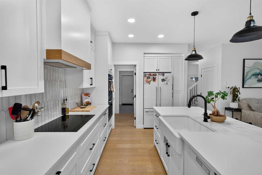 8213 121 Street  - Photo 11