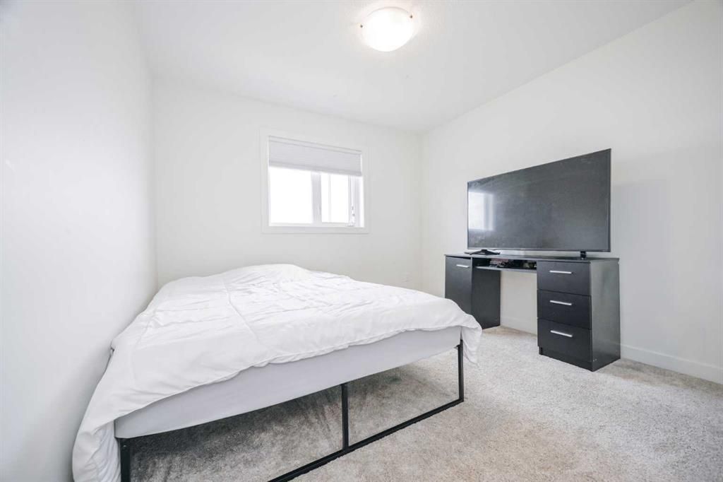 10714 150 Avenue  - Photo 19