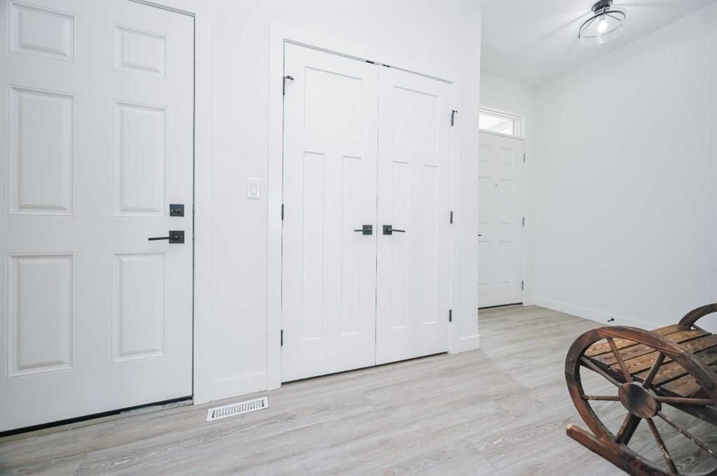 10714 150 Avenue  - Photo 5