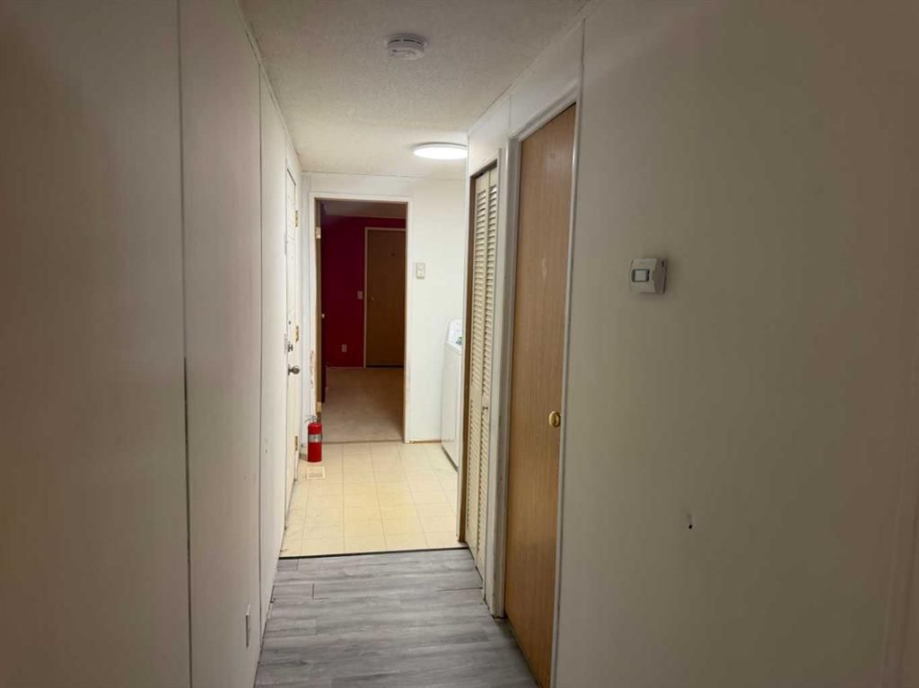 9610 101 Avenue  - Photo 9