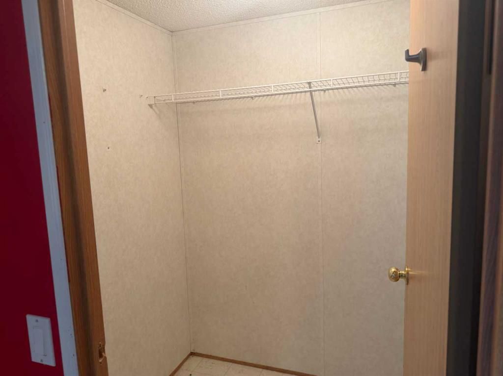 9610 101 Avenue  - Photo 16