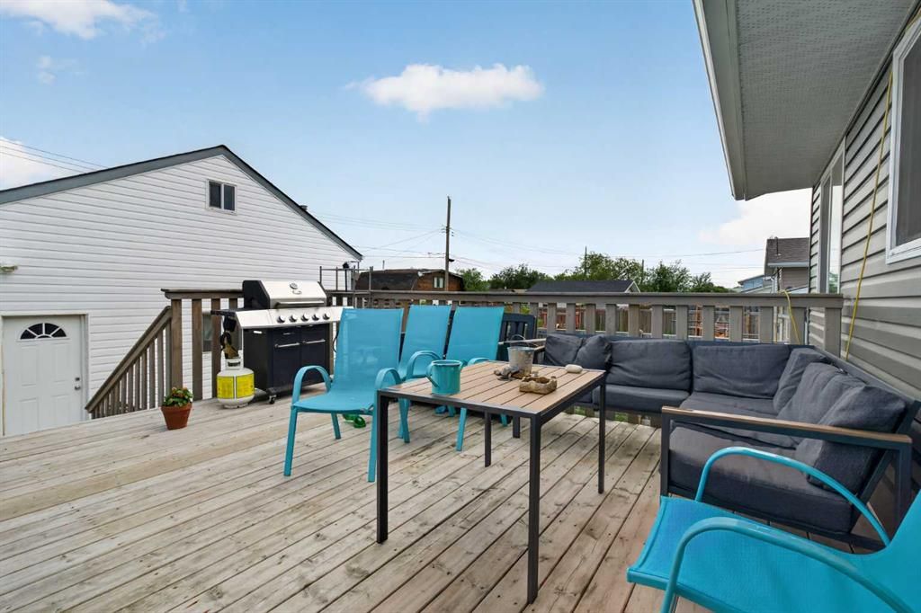 10004, 93 Ave   - Photo 21