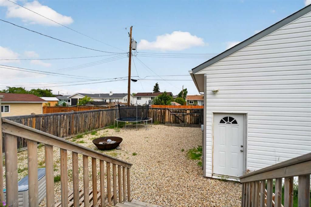 10004, 93 Ave   - Photo 23