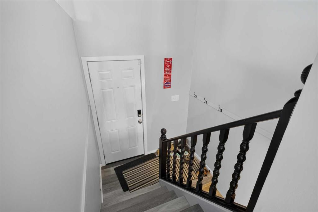 10004, 93 Ave   - Photo 4