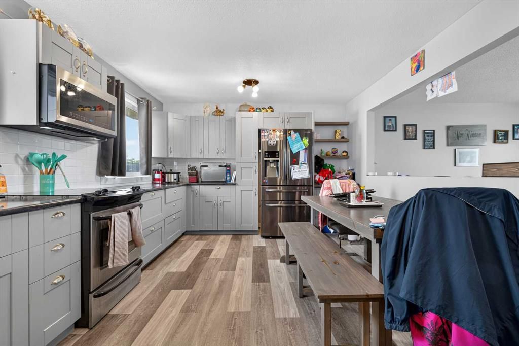10004, 93 Ave   - Photo 7