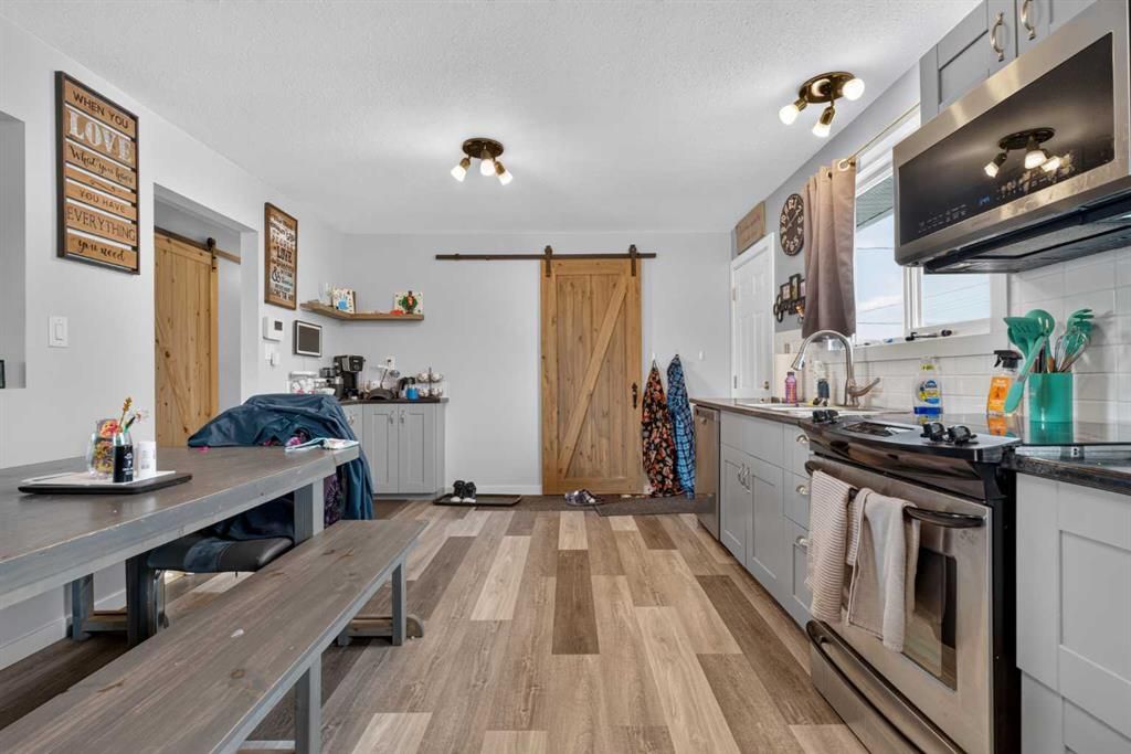 10004, 93 Ave   - Photo 9