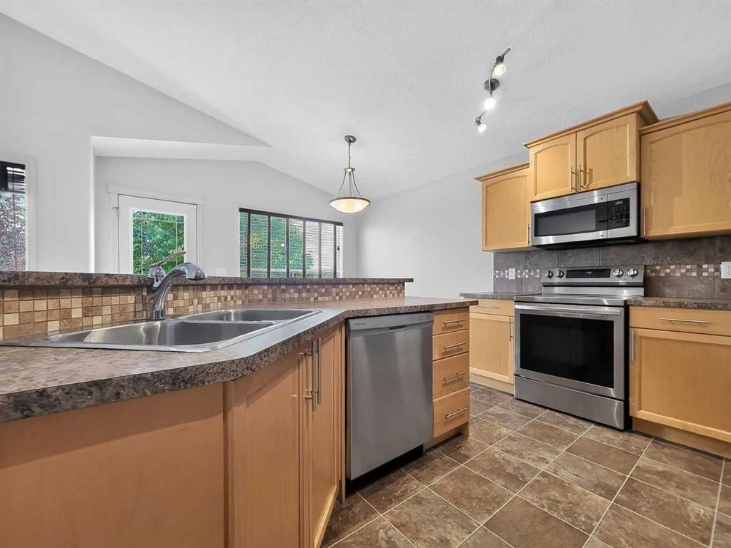 81 Pinnacle Lake Drive  - Photo 7