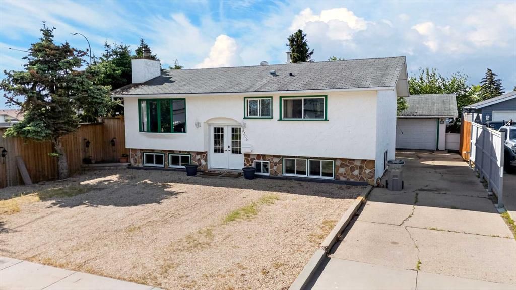 9205 111 Avenue   - Photo 3