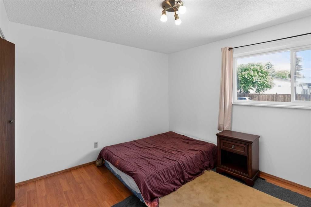 9205 111 Avenue   - Photo 8