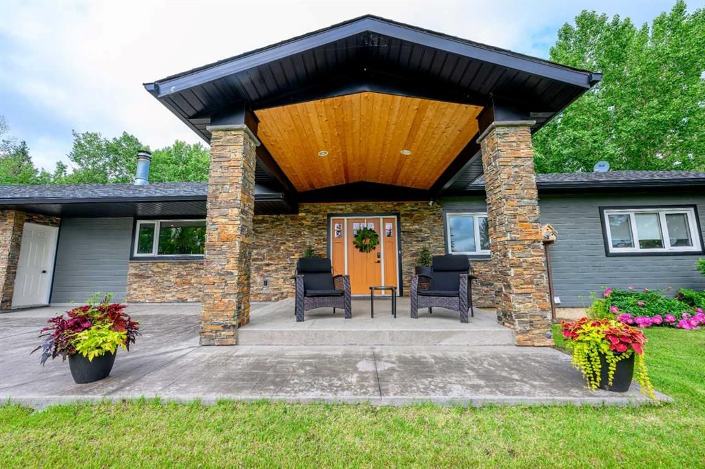 103030 Township Road 722 - Photo 1