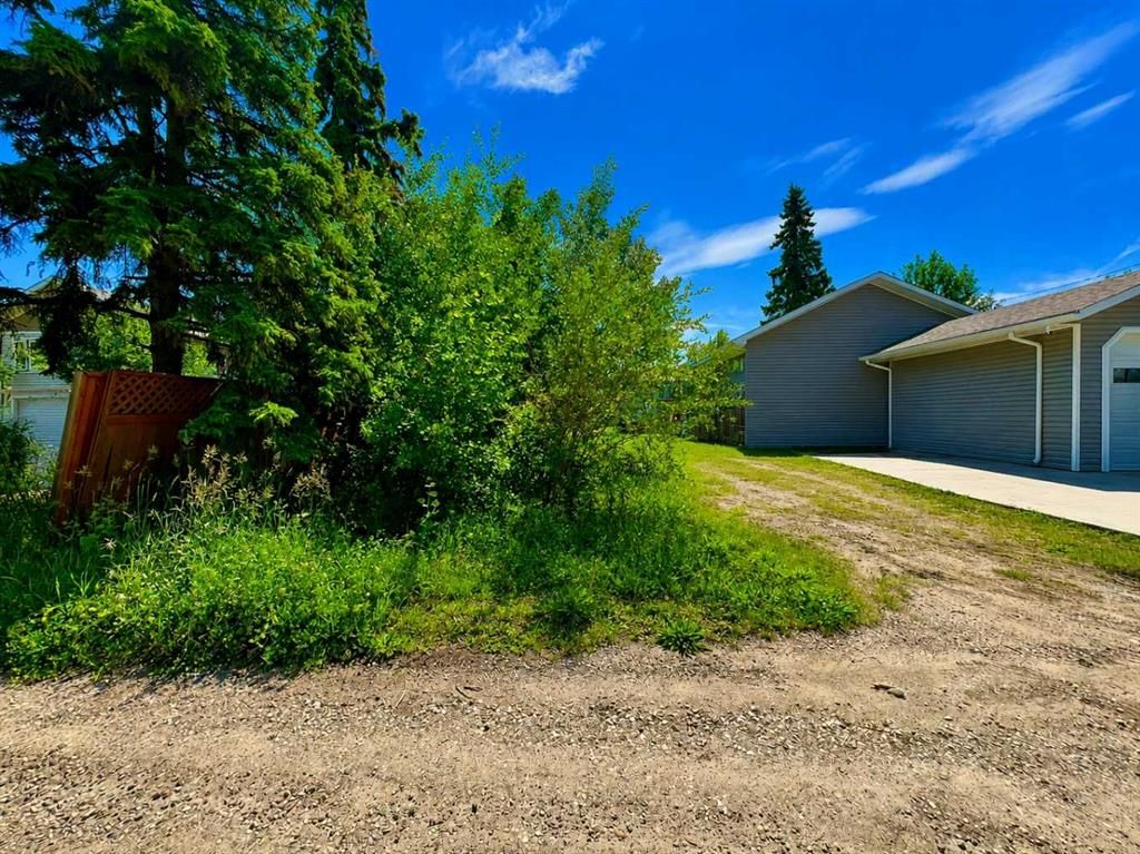 9810 108 Avenue  - Photo 5