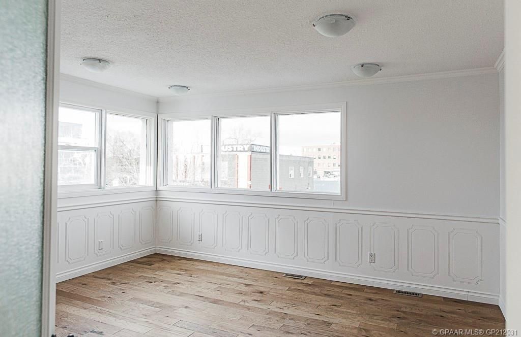 9731 100 Avenue  - Photo 16