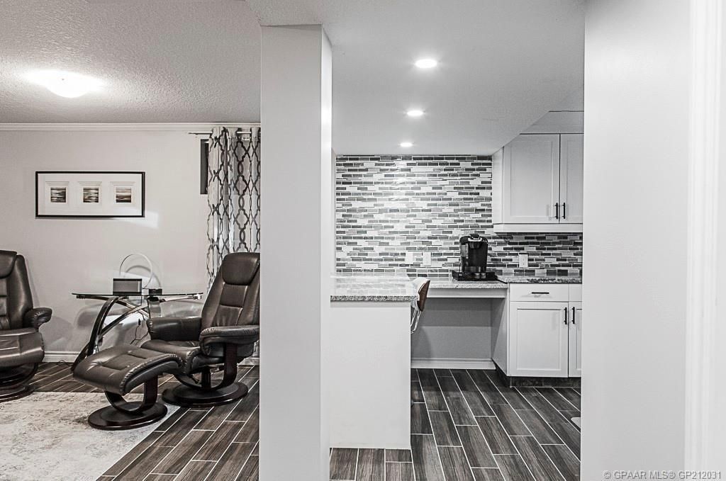 9731 100 Avenue  - Photo 26