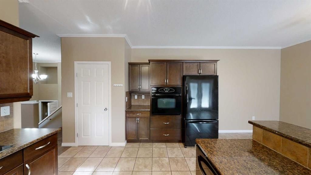 7613 114 Street  - Photo 8