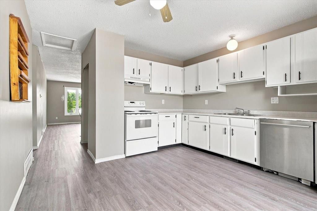 8113 94 Street  - Photo 10