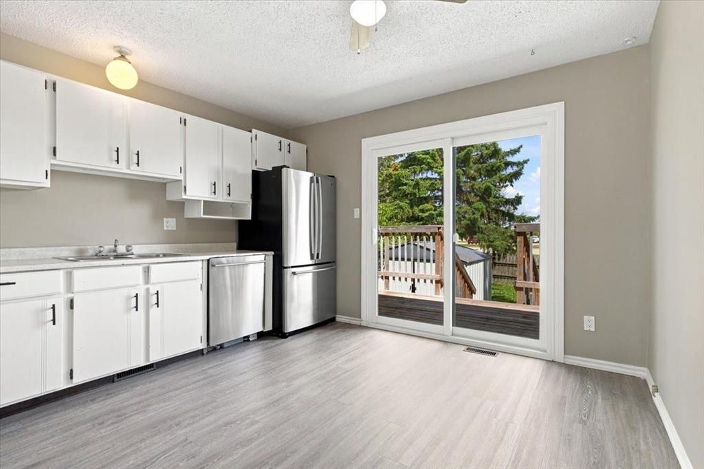8113 94 Street  - Photo 11
