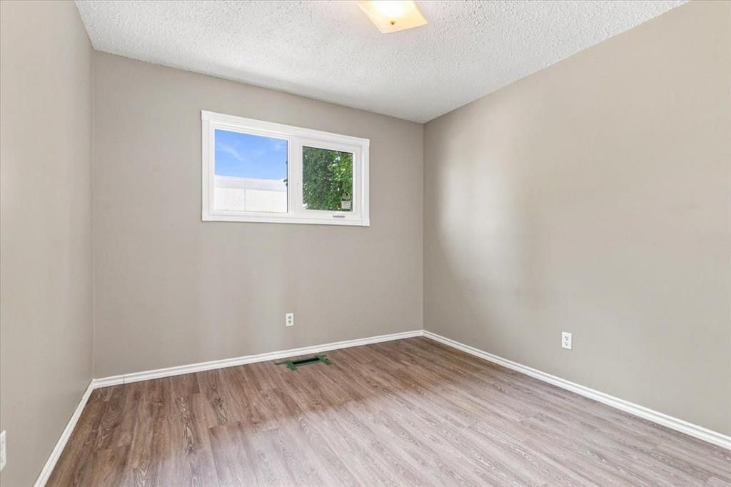 8113 94 Street  - Photo 12