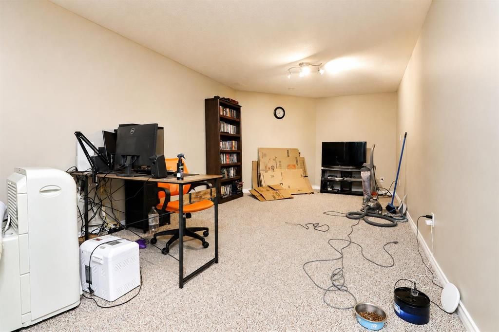 9616 76 Avenue   - Photo 11