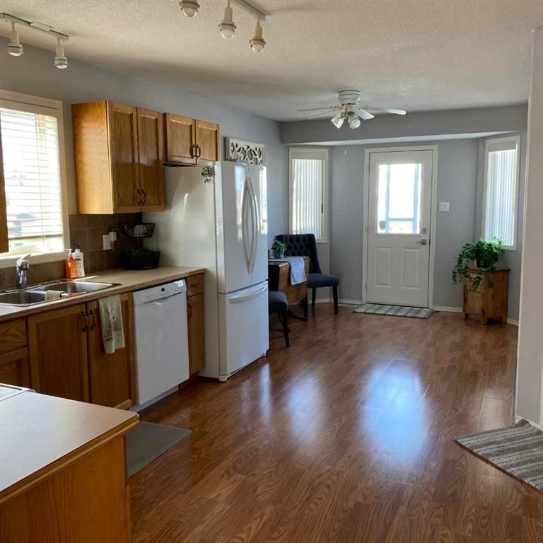 8854 106 Avenue  - Photo 4