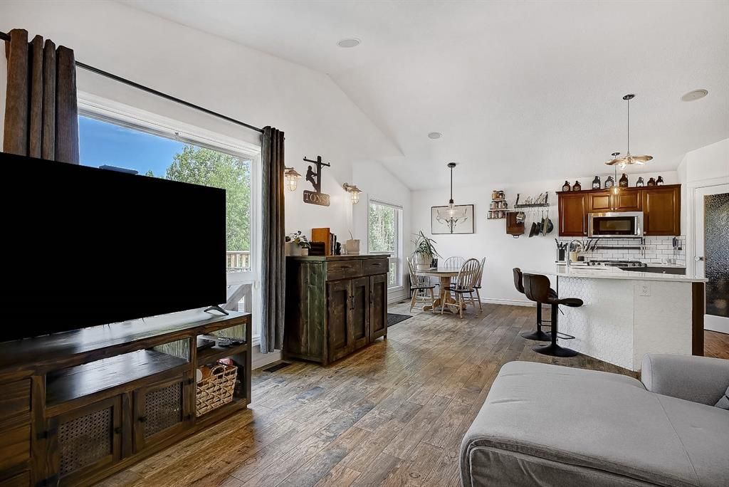8842 115 Avenue  - Photo 4