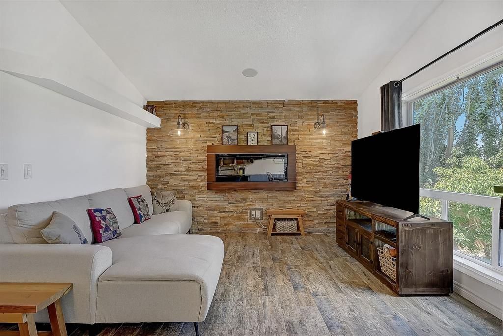 8842 115 Avenue  - Photo 7
