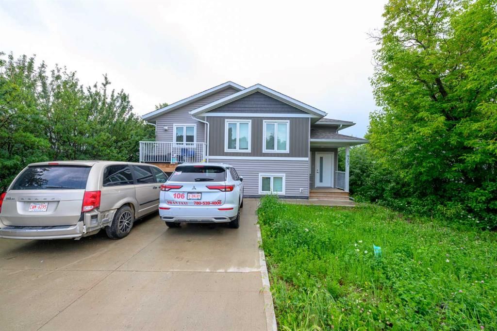 9303 107 Avenue - Photo 2