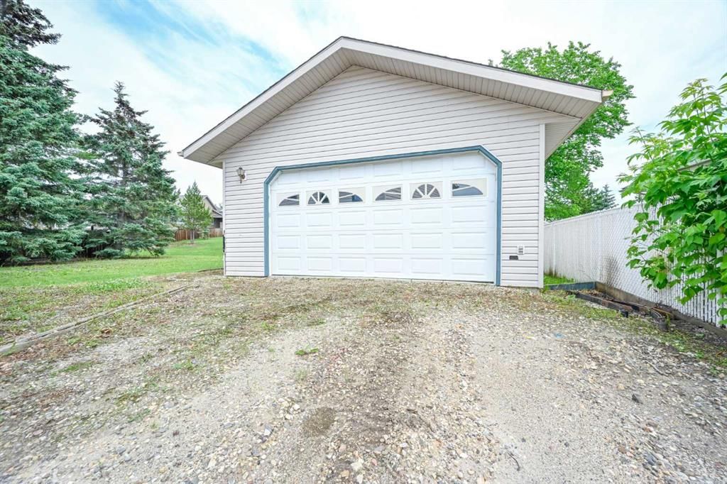 902 Birch Street  - Photo 3