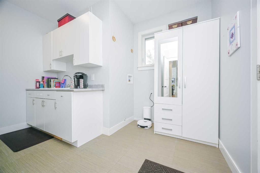 7768 65 Avenue  - Photo 20