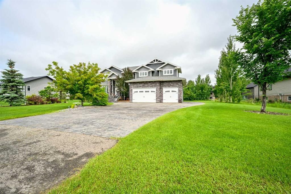 7768 65 Avenue  - Photo 3