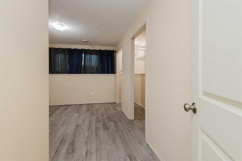 8610- 102A Ave   - Photo 20