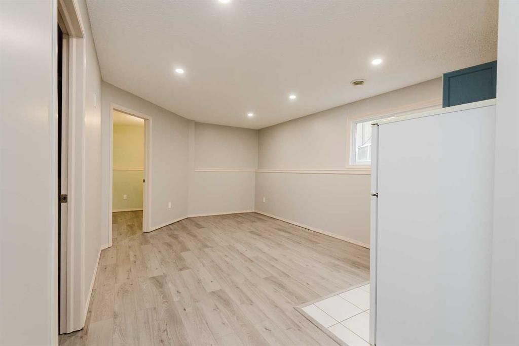 8610- 102A Ave   - Photo 21