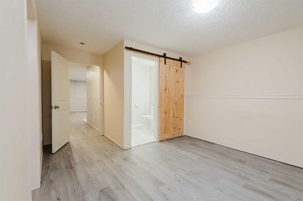 8610- 102A Ave   - Photo 24