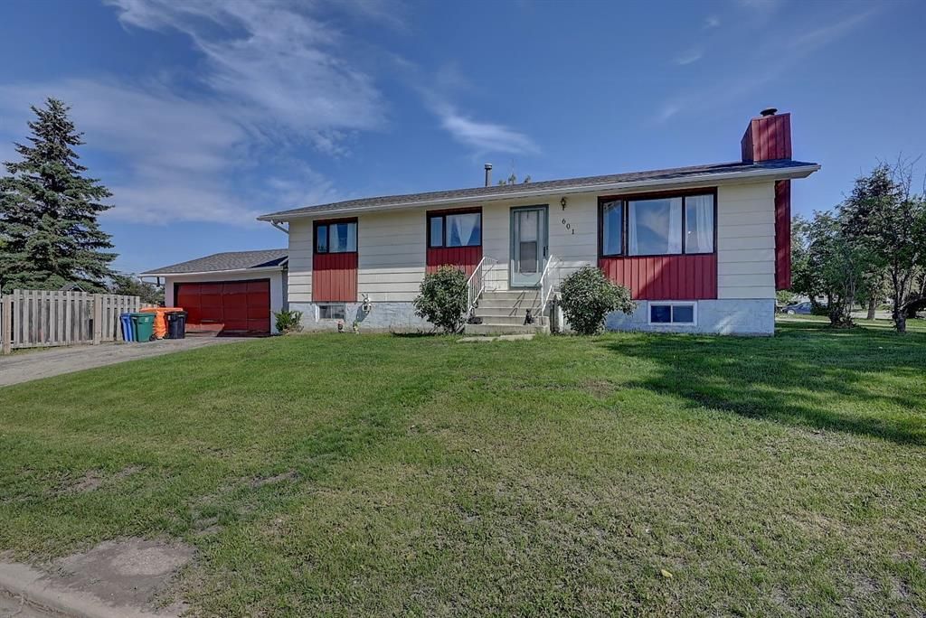 601 6 Avenue  - Photo 1