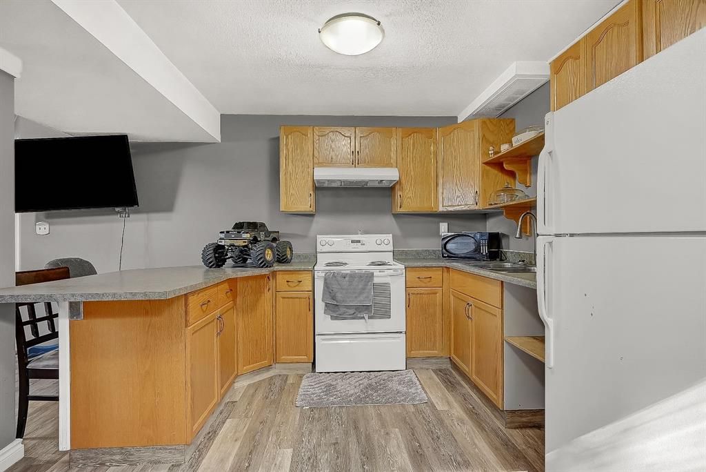 601 6 Avenue  - Photo 22