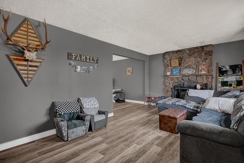 601 6 Avenue  - Photo 4