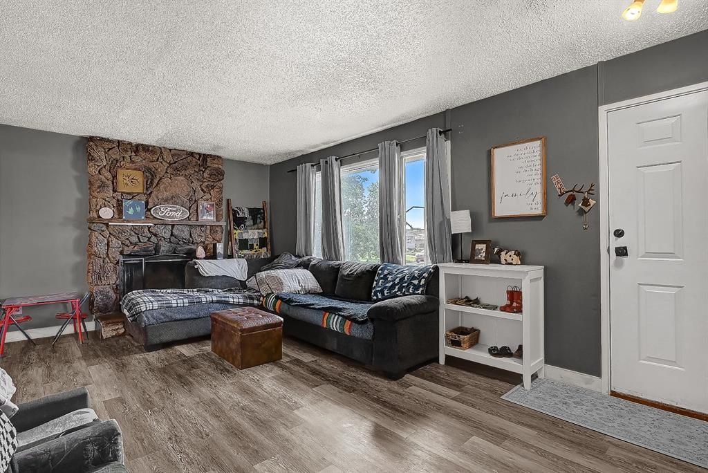 601 6 Avenue  - Photo 5