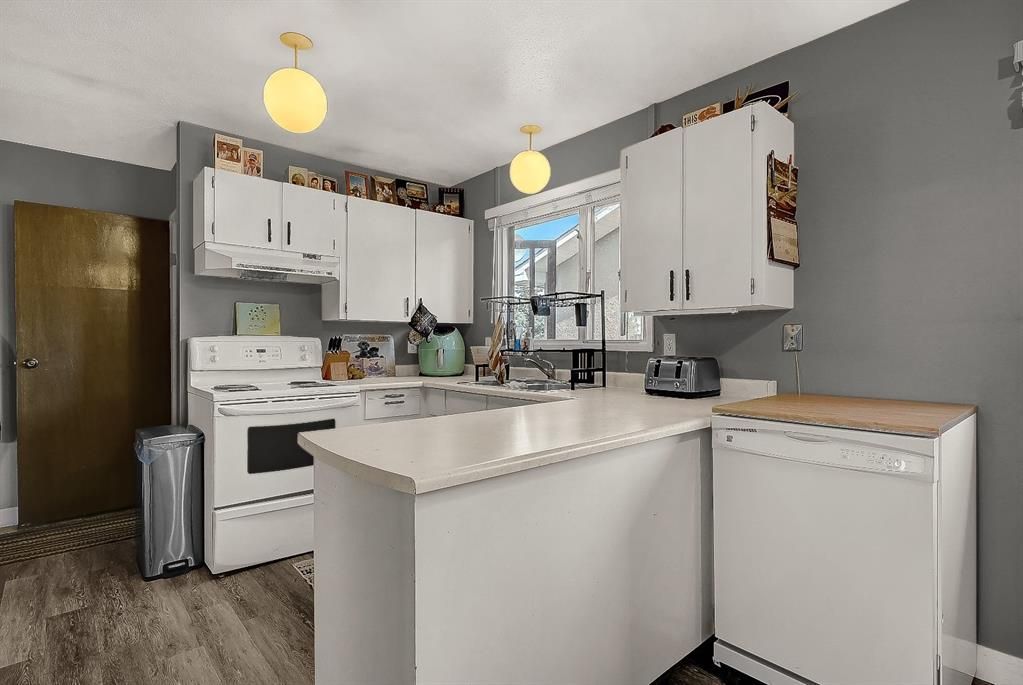 601 6 Avenue  - Photo 7